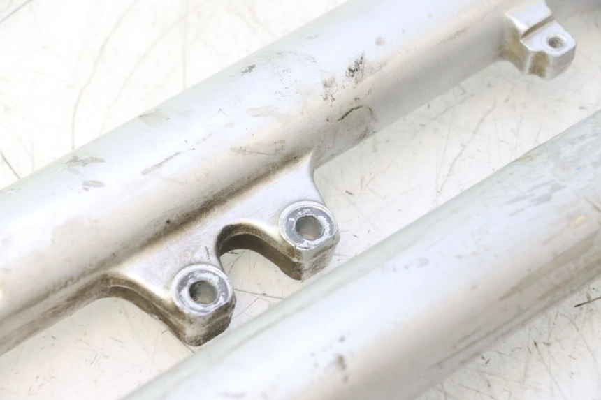 photo de BOTELLA HORQUILLA  HONDA SH 125 (2001 - 2003) - Otra perspectiva