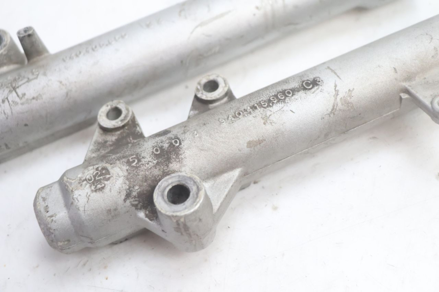 photo de BOTELLA HORQUILLA  YAMAHA SLIDER 50 (1999 - 2004) - Enfoque en la estructura