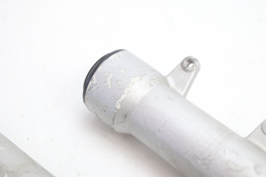 photo de BOTELLA HORQUILLA  YAMAHA SLIDER 50 (1999 - 2004) - Primer plano técnico