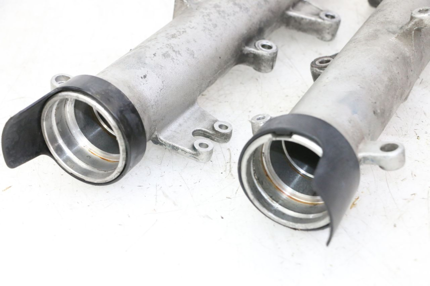 photo de BOTELLA HORQUILLA  HONDA ST PAN EUROPEAN 1300 (2002 - 2013) - Zoom sobre los componentes