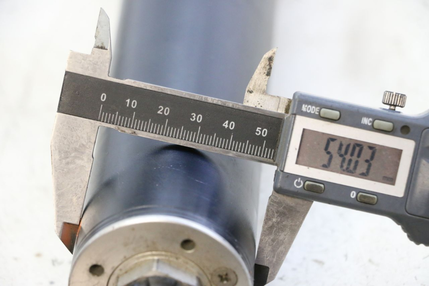 photo de BOTELLA HORQUILLA  KTM SUPERENDURO R 950 (2005 - 2009) - Zoom estado de uso