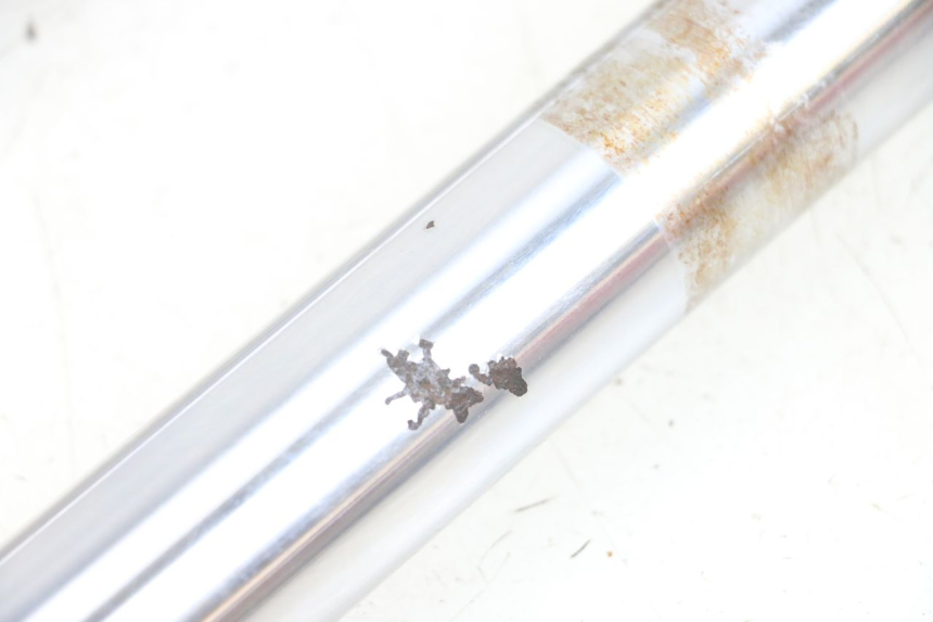 photo de BOTELLA HORQUILLA  SUZUKI TS X 80 (1984 - 1988) - Zoom estado de uso