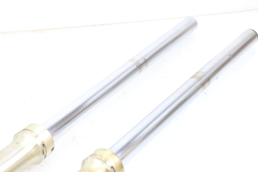 photo de BOTELLA HORQUILLA  SUZUKI TS X 80 (1984 - 1988) - Estado de la superficie y material