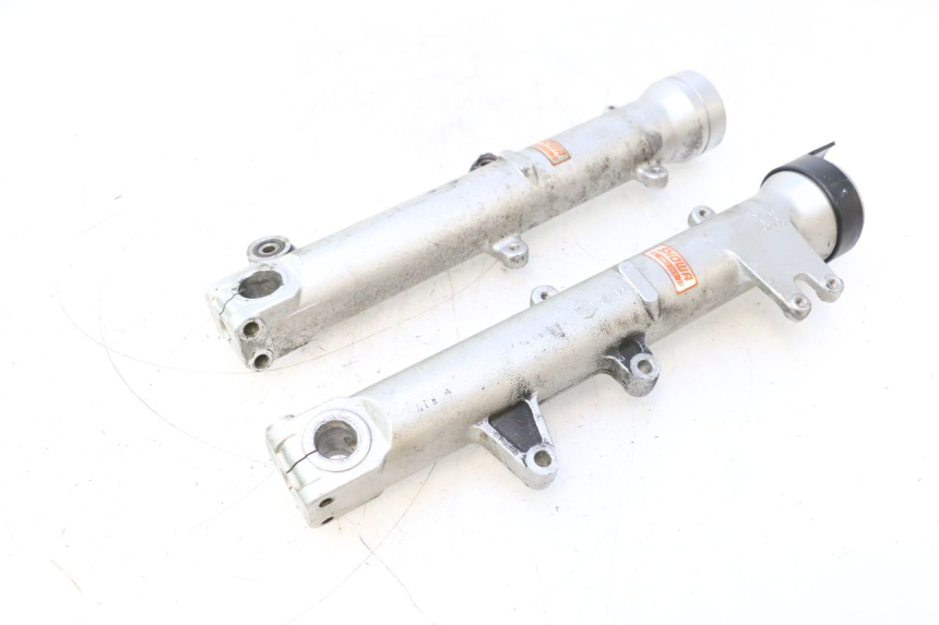photo de BOTELLA HORQUILLA  HONDA VFR FI RC46 800 (1998 - 2001) - Primer plano de alta resolución