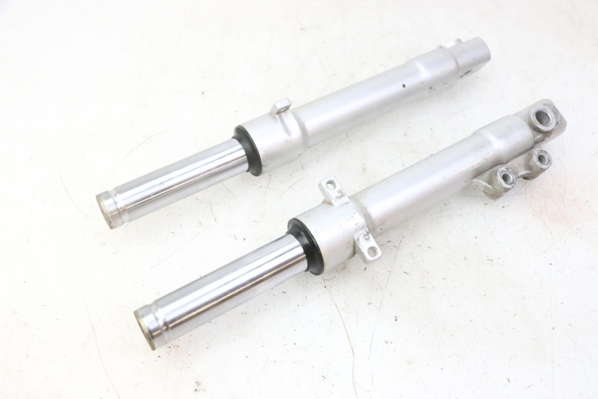 photo de BOTELLA HORQUILLA  PEUGEOT VIVACITY NEW 4T 50 (2008 - 2017) - Características distintivas