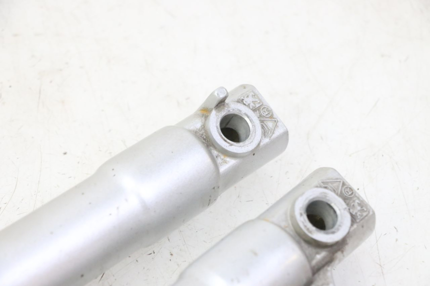 photo de BOTELLA HORQUILLA  PEUGEOT VIVACITY NEW 4T 50 (2008 - 2017) - Recambio usado revisado