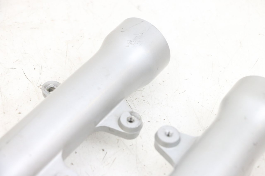 photo de BOTELLA HORQUILLA  DAELIM VJ ROADWIN FI 125 (2008 - 2017) - Marcados y referencias originales