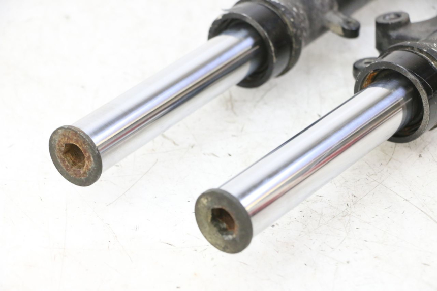 photo de BOTELLA HORQUILLA  MBK WAAP 125 (2008 - 2013) - Estado de la superficie y material