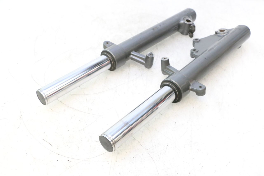 photo de TUBO DE HORQUILLA YAMAHA XMAX X-MAX 125 (2006 - 2009) - Marcados y referencias originales