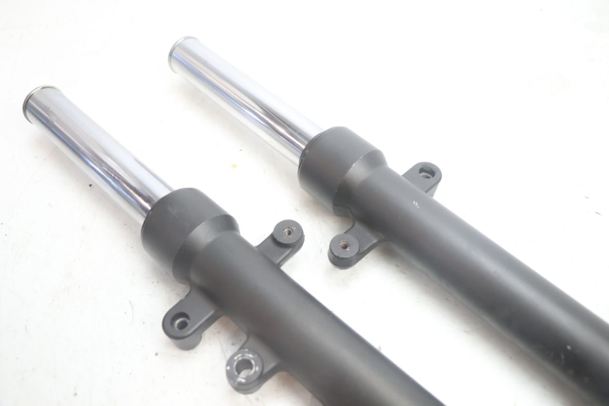 photo de BOTELLA HORQUILLA  YAMAHA X-MAX XMAX 125 (2010 - 2013) - Detalle de la pieza