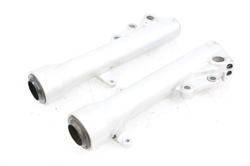 photo de BOTELLA HORQUILLA  PIAGGIO X9 125 (2000 - 2003) - Detalles de los puntos de fijación