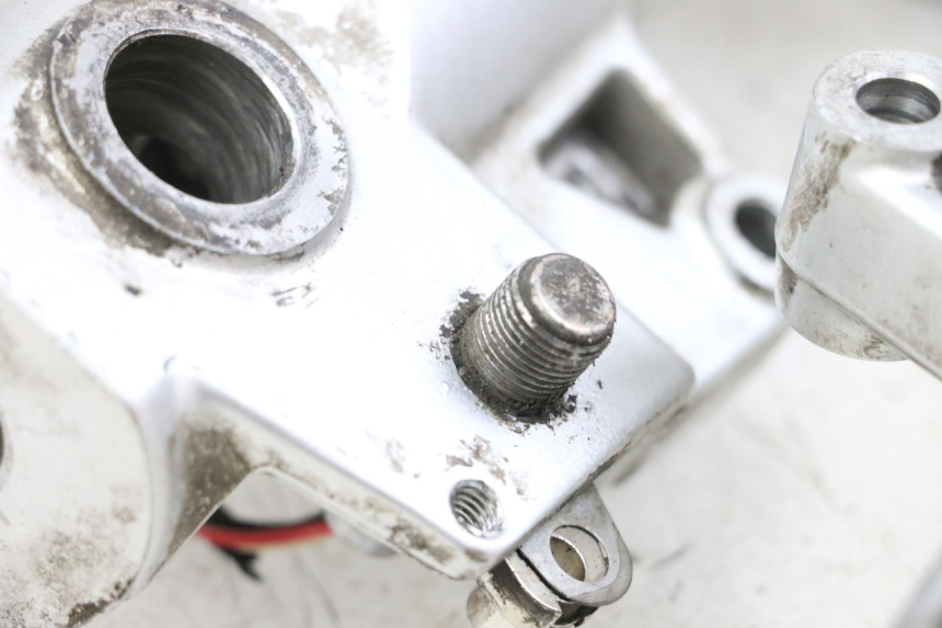 photo de BOTELLA HORQUILLA  KYMCO XCITING 250 (2006 - 2009) - Características distintivas