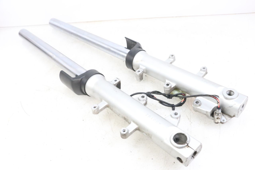 photo de BOTELLA HORQUILLA  KYMCO XCITING 250 (2006 - 2009) - Estado de la superficie y material