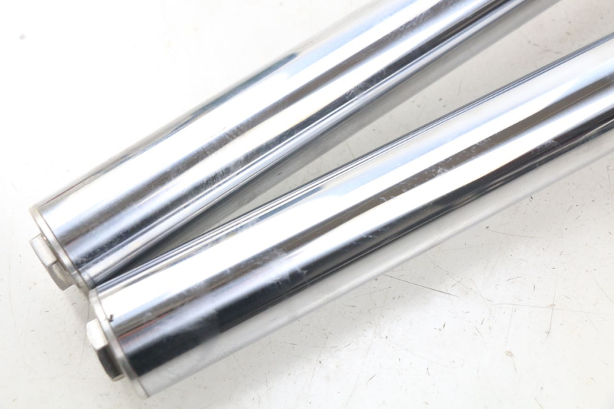 photo de BOTELLA HORQUILLA  YAMAHA XP T-MAX TMAX 500 (2008 - 2012) - Estado de la superficie y material