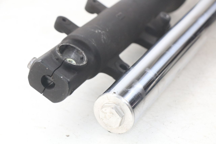 photo de BOTELLA HORQUILLA  YAMAHA XP T-MAX TMAX 500 (2008 - 2012) - Marcados y referencias originales