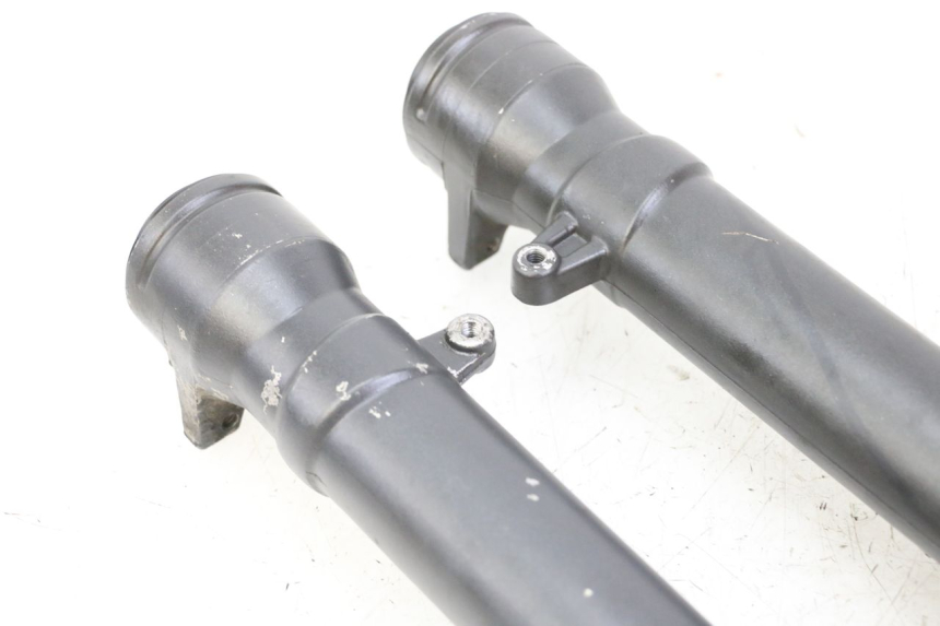 photo de BOTELLA HORQUILLA  YAMAHA TZR 50 (2008 - 2016) - Estado de la superficie y material