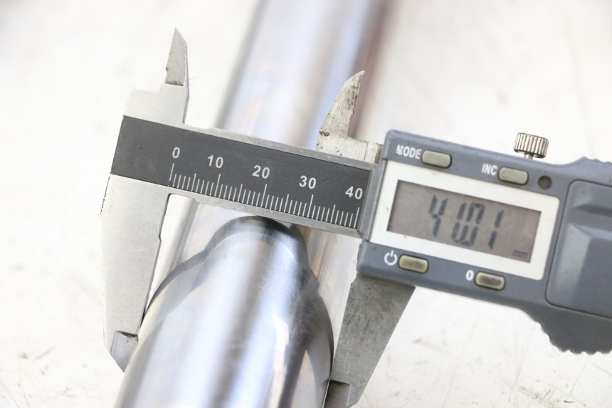 photo de BOTELLA HORQUILLA  YAMAHA XVS DRAG STAR DRAGSTAR 650 (1997 - 2007) - Zoom estado de uso