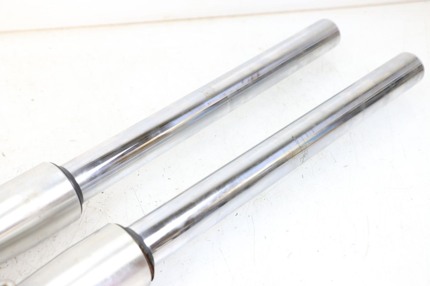 photo de BOTELLA HORQUILLA  YAMAHA XVS DRAG STAR DRAGSTAR 650 (1997 - 2007) - Primer plano técnico