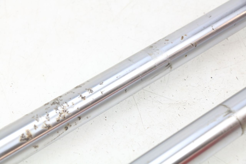 photo de TUBO DE HORQUILLA YAMAHA YZ 80 (1982 - 1983) - Vista general del producto