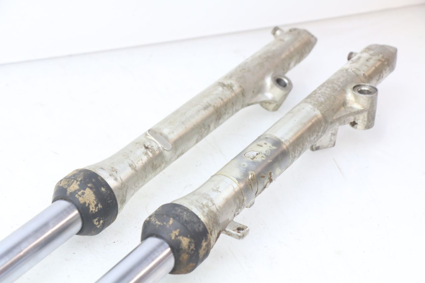 photo de TUBO DE HORQUILLA YAMAHA YZ 80 (1982 - 1983) - Recambio usado revisado