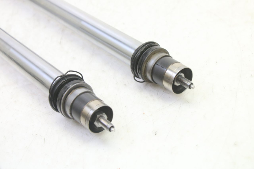 photo de BOTELLA HORQUILLA  YAMAHA YZ 85 (2022 - 2025) - Primer plano técnico