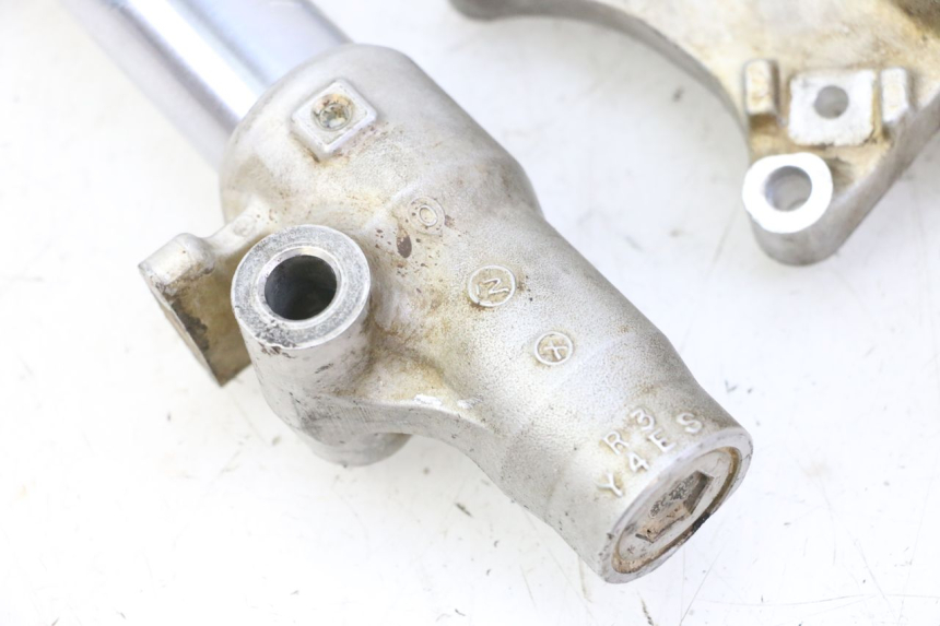 photo de  YAMAHA YZ 85 (2002 - 2018) - Detalles de los puntos de fijación