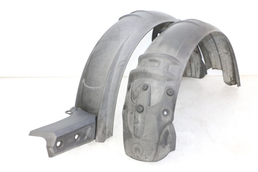 photo de GUARDABARROS TRASERO QUADRO 4 4D 350 (2015 - 2018) - Vista principal