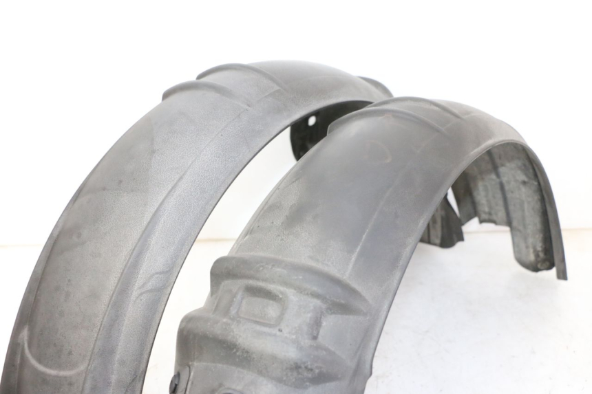 photo de GUARDABARROS TRASERO QUADRO 4 4D 350 (2015 - 2018) - Marcados y referencias originales