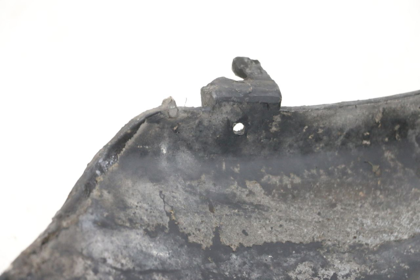 photo de GUARDABARROS TRASERO KYMCO AGILITY 4T 50 (2005 - 2018) - Detalle de la pieza