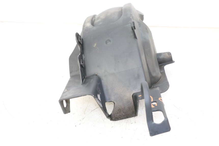 photo de GUARDABARROS TRASERO BMW C1 125 (2000 - 2003) - Estado de la superficie y material