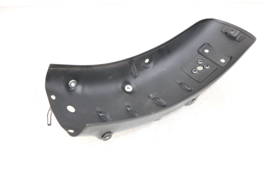 photo de GUARDABARROS TRASERO ARCHIVE CAFE RACER 4T 50 (2019 - 2024) - Zoom estado de uso