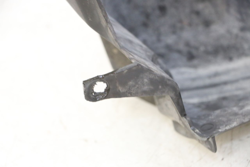 photo de GUARDABARROS TRASERO PEUGEOT CITYSTAR 50 (2013 - 2017) - Zoom estado de uso