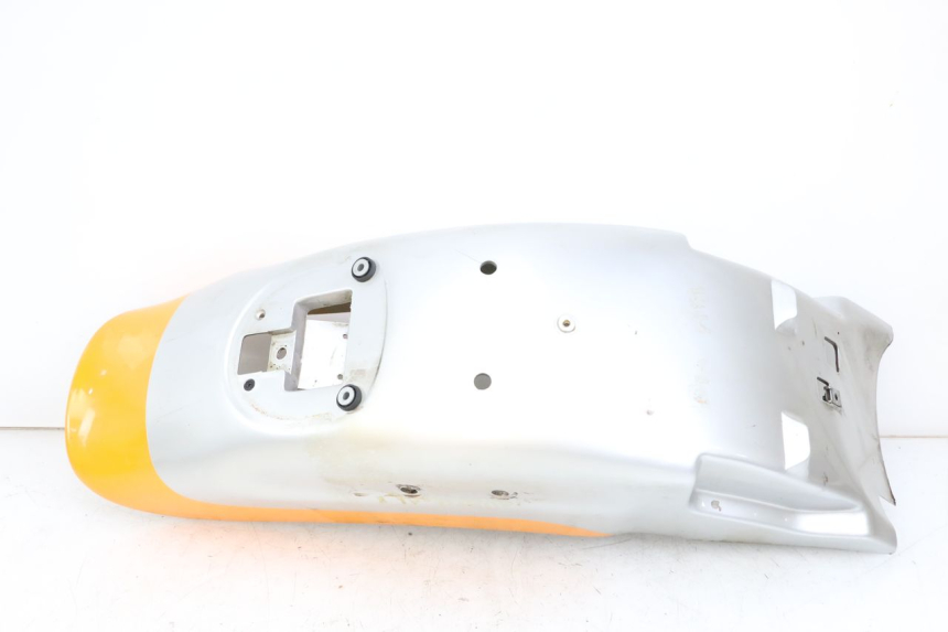 photo de GUARDABARROS TRASERO APRILIA CLASSIC 125 (1995 - 2001) - Detalles de los puntos de fijación