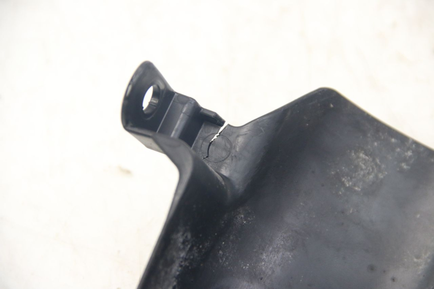 photo de GUARDABARROS TRASERO YAMAHA D'ELIGHT DELIGHT 125 (2017 - 2020) - Primer plano técnico
