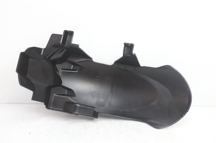 photo de GUARDABARROS TRASERO PEUGEOT KISBEE 2T 50 (2018 - 2022) - Primer plano técnico