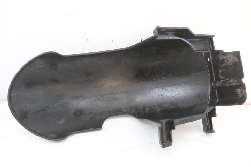 photo de GUARDABARROS TRASERO PEUGEOT KISBEE 4T 50 (2018 - 2022) - Primer plano técnico