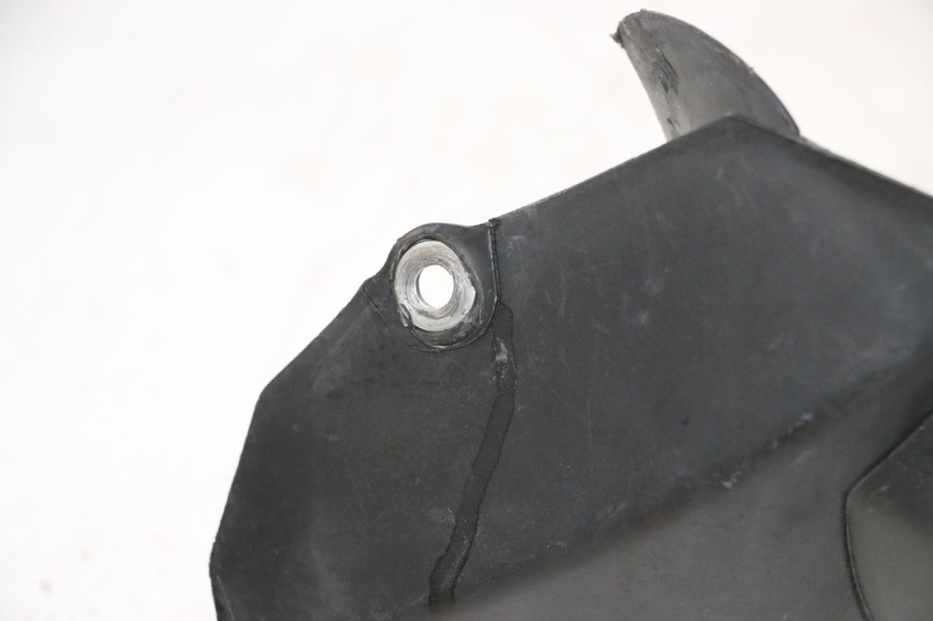 photo de GUARDABARROS TRASERO PEUGEOT LUDIX SNAKE 2T 50 (2004 - 2014) - Primer plano técnico