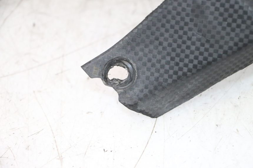 photo de GUARDABARROS TRASERO PEUGEOT LUDIX SNAKE 2T 50 (2004 - 2014) - Estado de la superficie y material