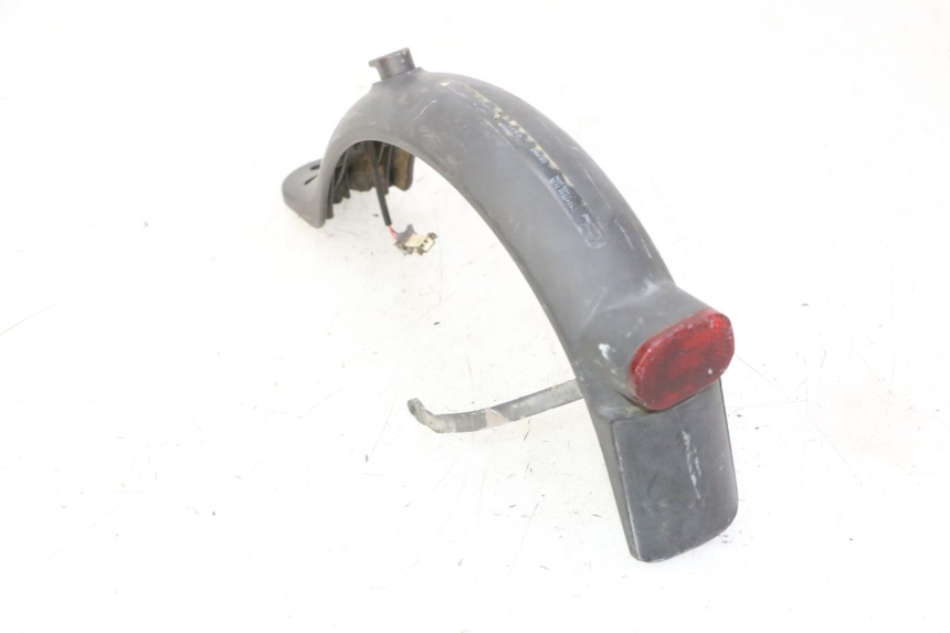 photo de GUARDABARROS TRASERO XIAOMI MI PRO 2 1 - Detalles de los puntos de fijación