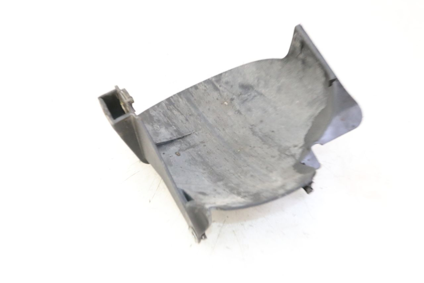 photo de GUARDABARROS TRASERO PIAGGIO MP3 LT 300 (2010 - 2016) - Detalle de la pieza