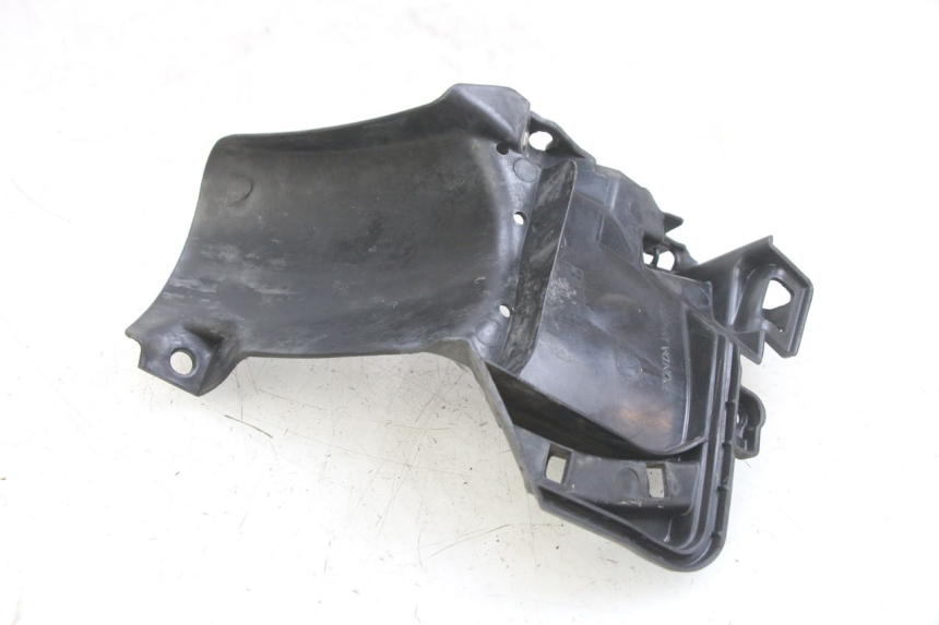 photo de GUARDABARROS TRASERO HONDA PCX (JF47) 125 (2012 - 2013) - Detalle de la pieza