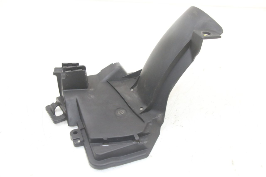 photo de GUARDABARROS TRASERO HONDA PCX (JF57/JF64) 125 (2014 - 2018) - Primer plano técnico