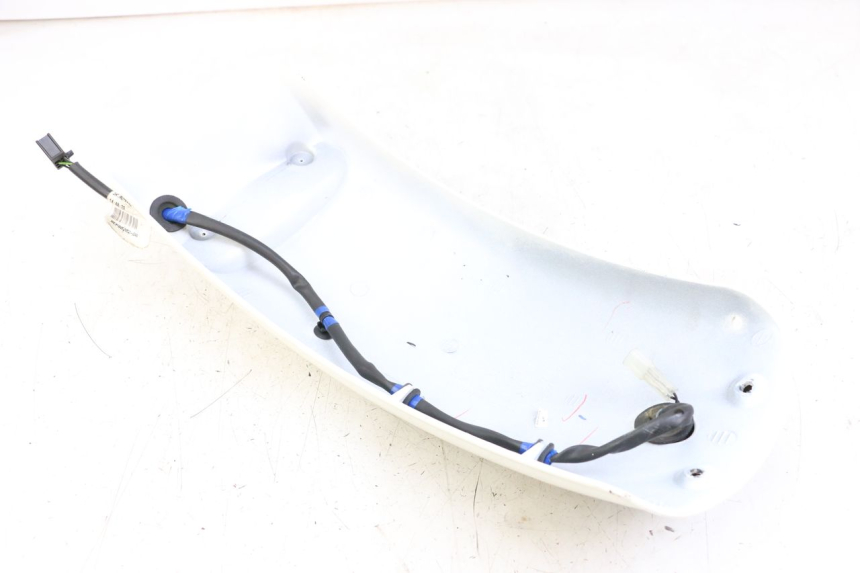 photo de GUARDABARROS TRASERO ROYAL ENFIELD CONTINENTAL GT 650 (2019 - 2024) - Zoom estado de uso