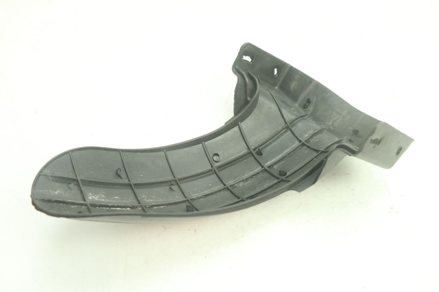 photo de GUARDABARROS TRASERO BAIKU SAKURA 1 (2021 - 2025) - Primer plano técnico