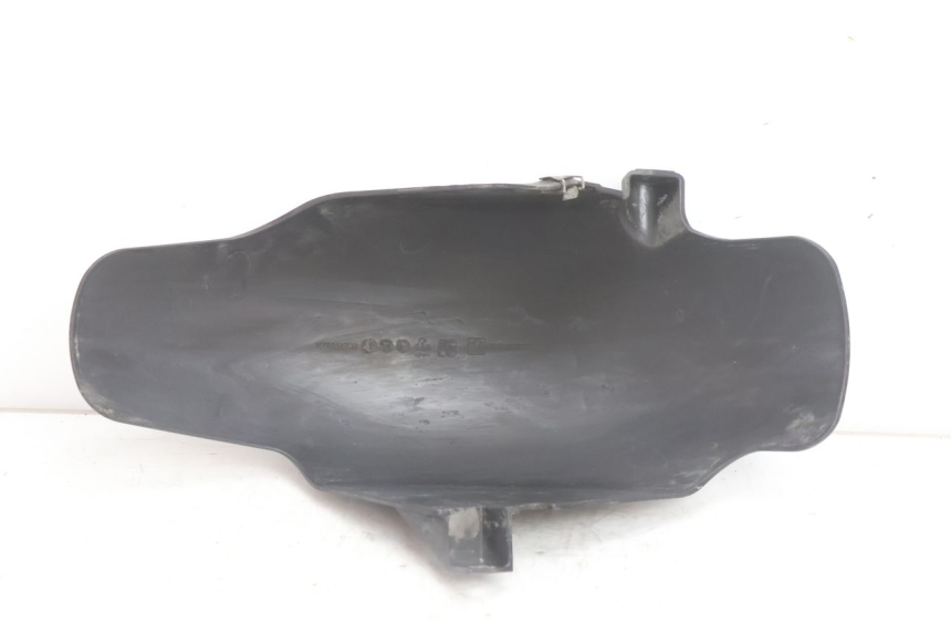 photo de GUARDABARROS TRASERO PEUGEOT SATELIS 125 (2006 - 2009) - Detalles de los puntos de fijación