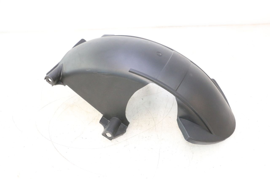photo de GUARDABARROS TRASERO FYM SCOOTERONE 125 (2006 - 2008) - Primer plano técnico