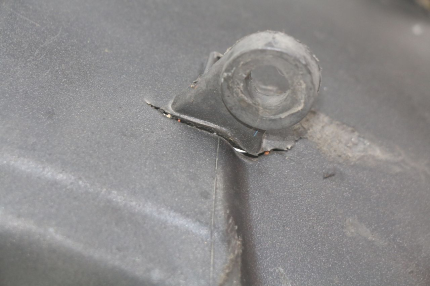 photo de GUARDABARROS TRASERO APRILIA SR 2T 50 (2012 - 2017) - Primer plano técnico