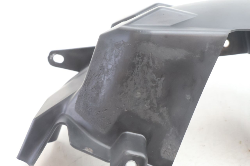 photo de GUARDABARROS TRASERO PEUGEOT STREETZONE NAKED 2T 50 (2014 - 2018) - Detalle de la pieza