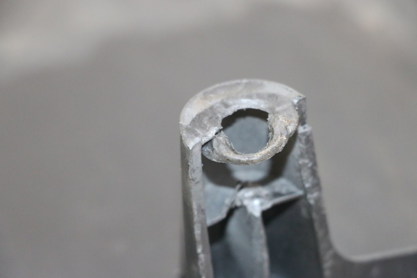 photo de GUARDABARROS TRASERO YAMAHA X-MAX XMAX 250 (2006 - 2009) - Primer plano técnico