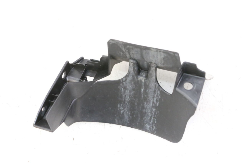 photo de GUARDABARROS TRASERO YAMAHA XMAX X-MAX 125 (2021 - 2025) - Detalle de la pieza